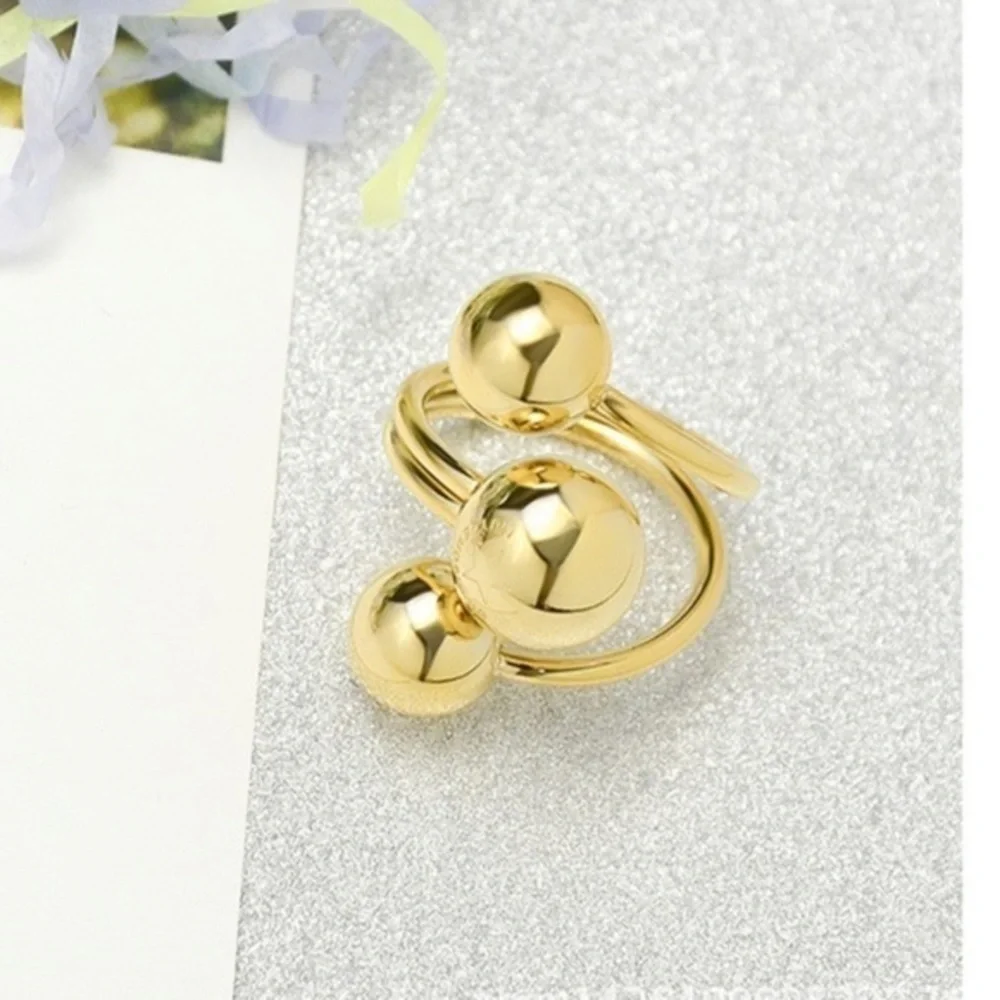 3/$30 💛 Metal Ball Ring
